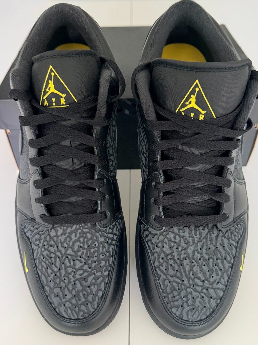 Air Jordan 1 SE Low Black Anthracite Tour Yellow Mens 13 IM6568-010